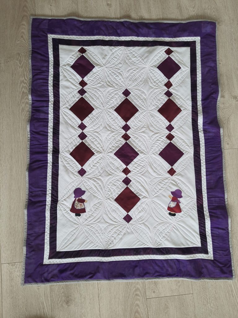 Lítið krúttlegt teppi með applikeringu