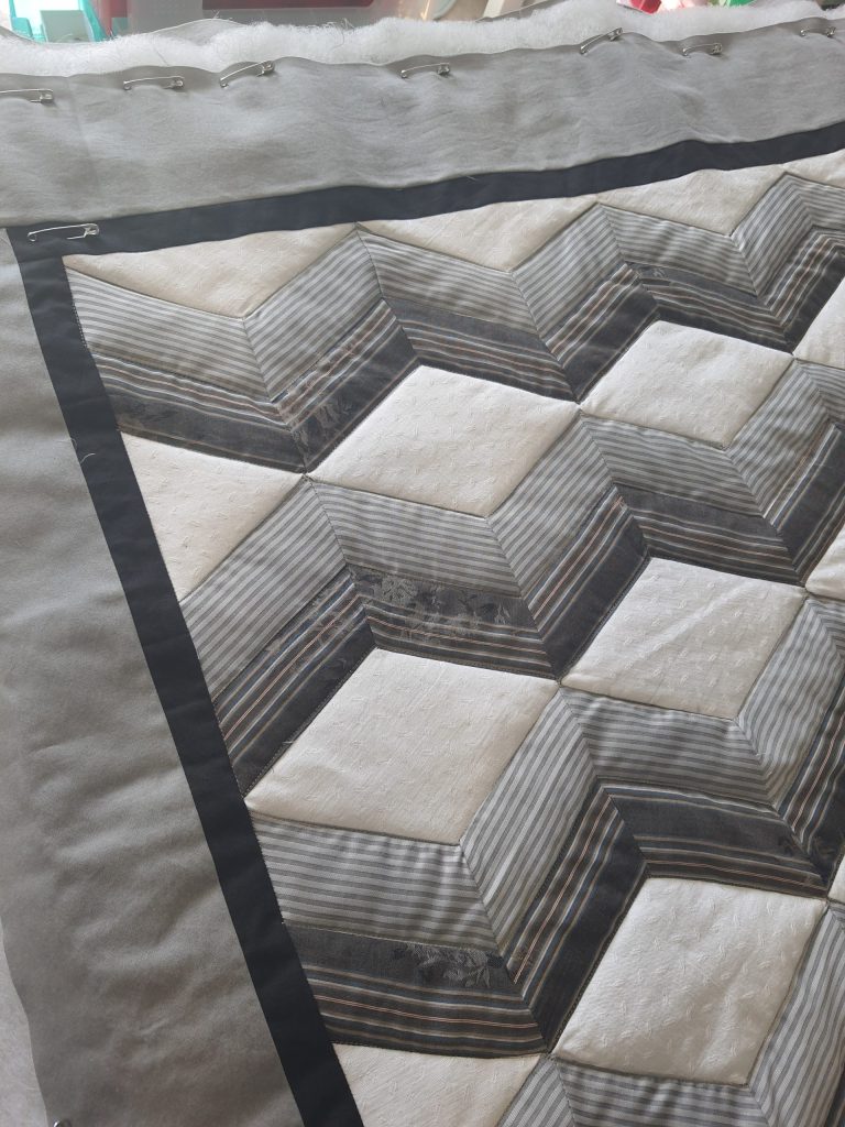 Kassa-skirtu teppið