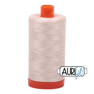 Aurifil tvinni - litur 2000