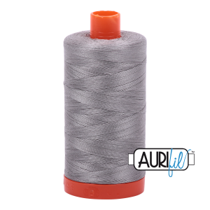 Aurifil tvinni - litur 2620